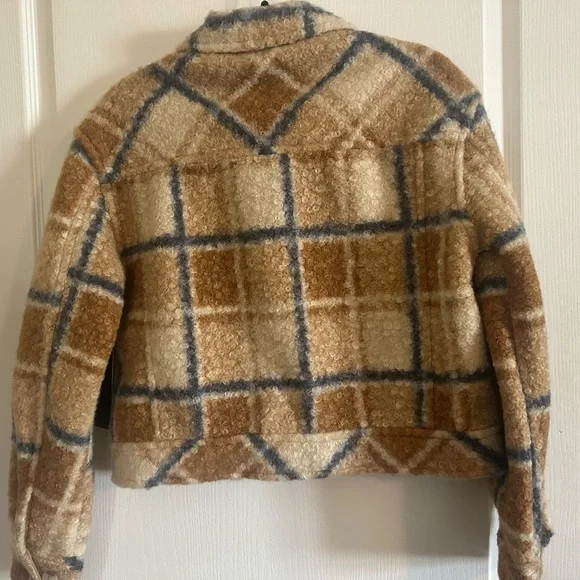 NWT RD Style Tan and Navy Blue Plaid Teddy Jacket Size XS - Picture 3 of 4